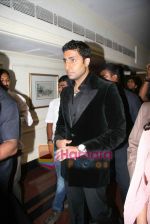 Abhishek Bachchan at Giants International Award in Trident on 17th Sept 2010 (6).JPG